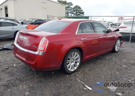 2013 Chrysler 300C z USA, uszkodzony, nr VIN 2C3CCAEG1DH644130